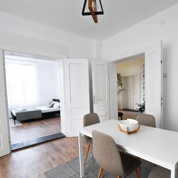 Family House, hotell sihtkohas Leskovac