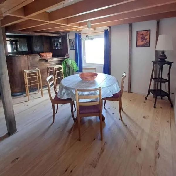 Maison en campagne style western, hotel v destinaci Halluin