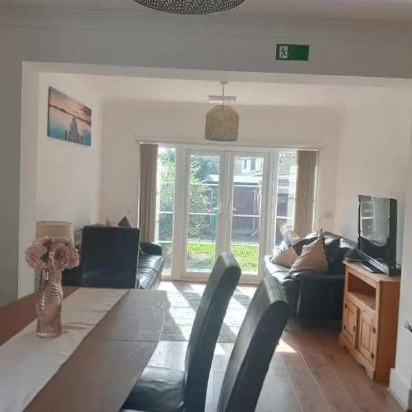 Reigate House, hotel v destinaci Staines