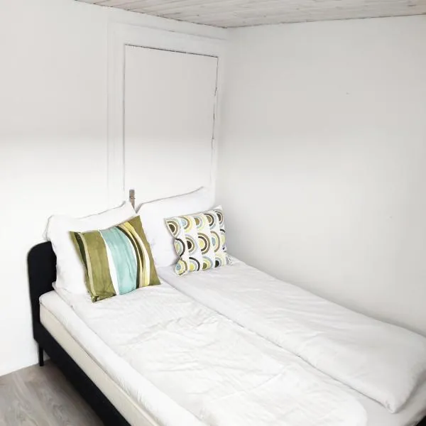 City Center Room With Free Parking, hotel v destinaci Hjorring