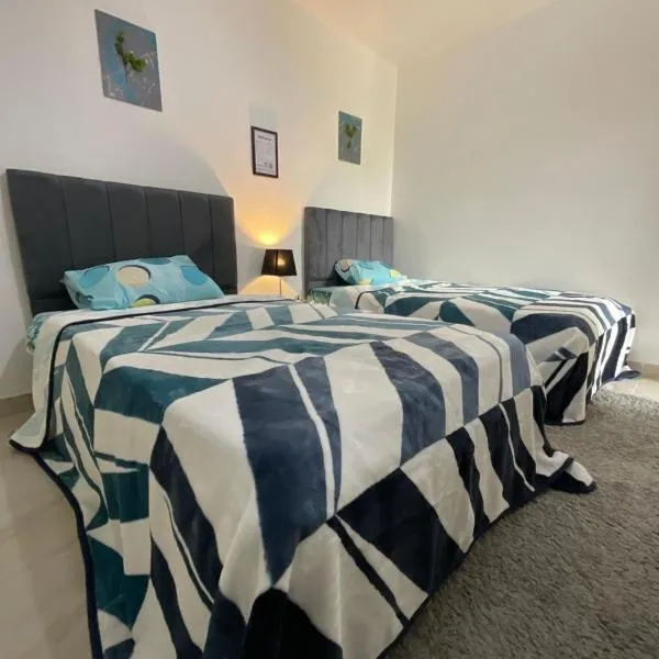 Madinaty B12 Shared Apartment With Private Rooms - One minute from Mall - غرفة خاصة في شقة مشتركة, hotel v destinaci Madinaty