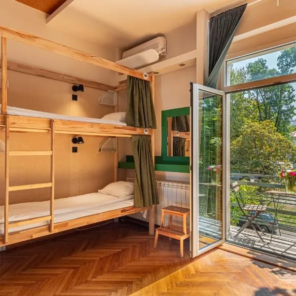 Cabbage Hostel, hotel v Bělehradě