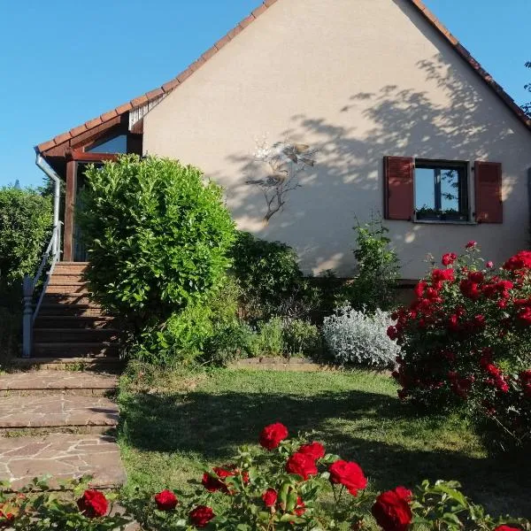 Logement Sorbier Wattwiller, hotel in Wattwiller