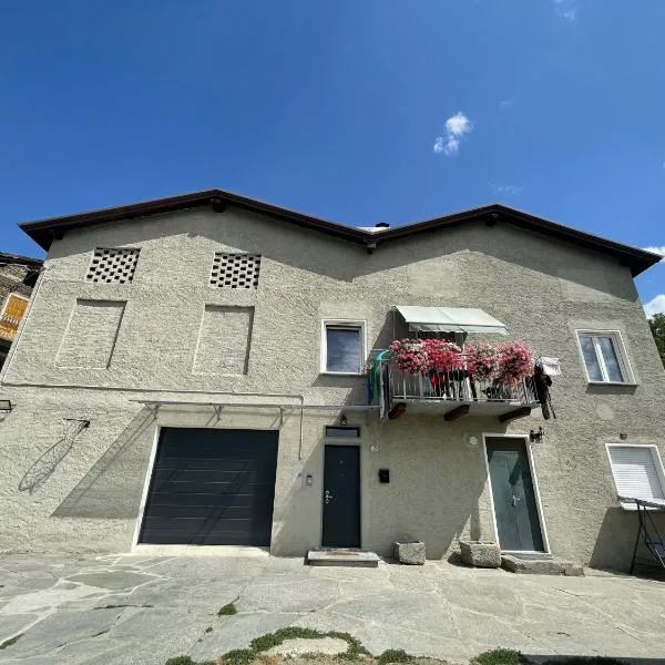 Casa le siepi, hotel v destinaci Teglio