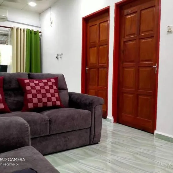 Bae Homestay Tmn Samudera Netflix and WiFi, hotel in Kampong Klong Hoi