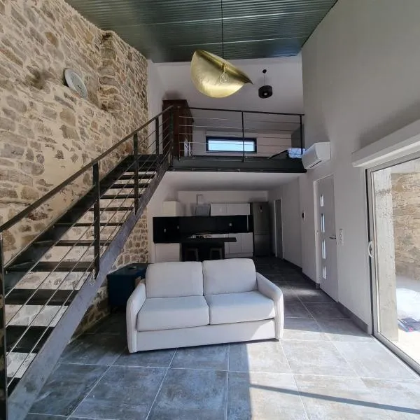 La Remise – hotel w mieście Comprégnac