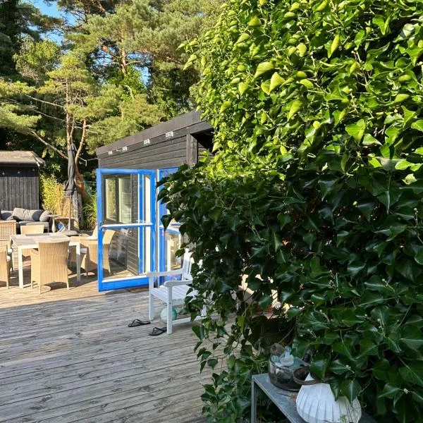 Gästhus i Kämpinge nära stranden, hotel v destinaci Höllviken