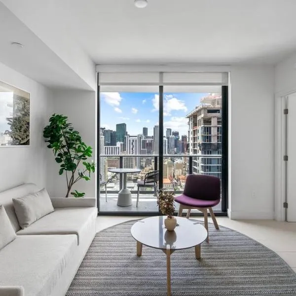 New Luxury Apartment at Downtown Miami, хотел в Маями