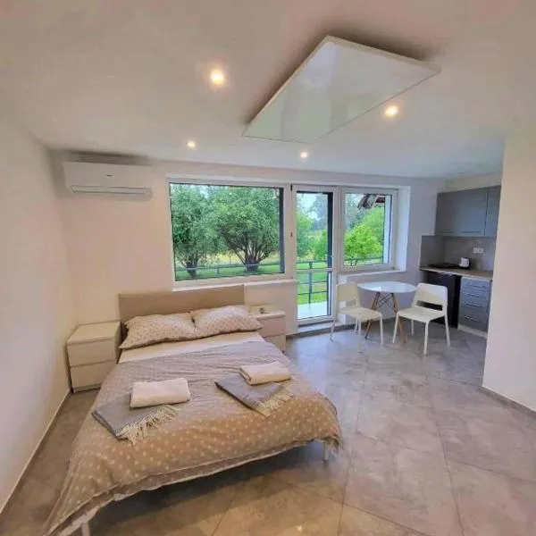 Apartamenty Łokciowe, hotel v destinácii Smołdzino