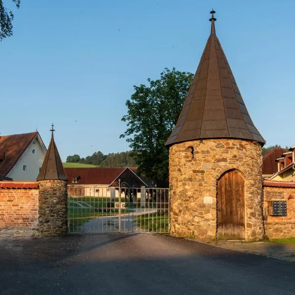 La Bohème Lodges and Glamping, hotel v destinaci Vrhaveč
