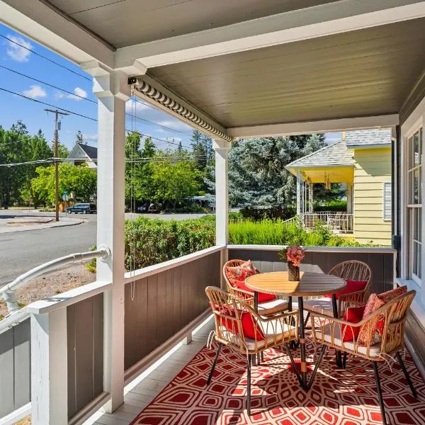 Charming Downtown McCloud Retreat home, hotel en McCloud
