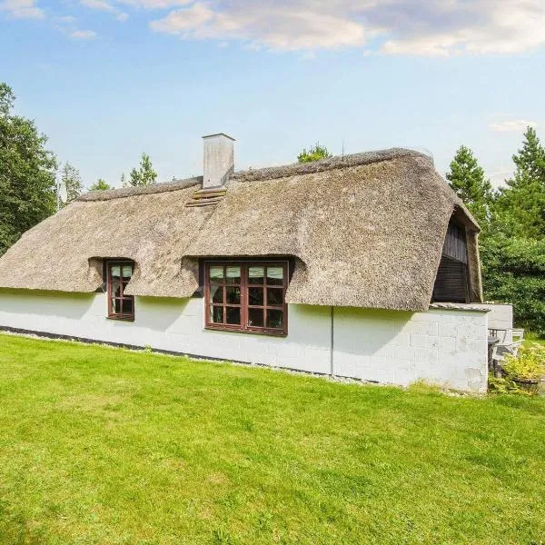 6 person holiday home in Ulfborg, hotel v destinaci Ulfborg