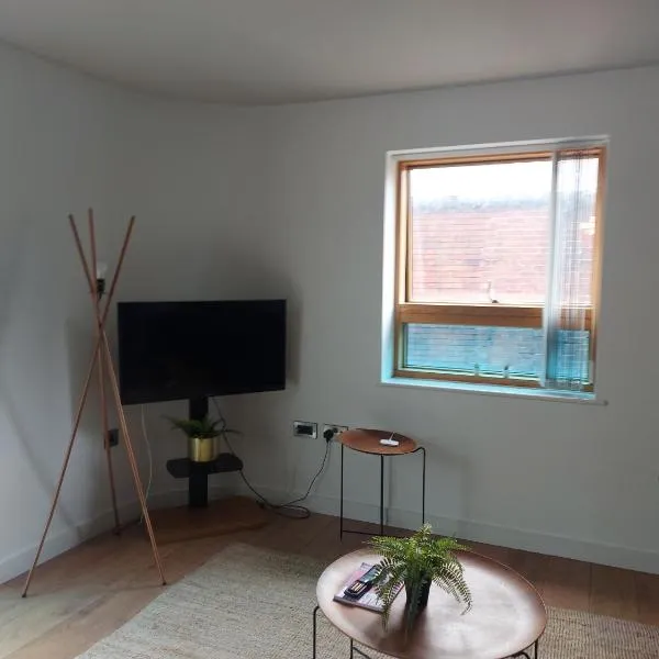 Spacious 2-bedroom apartment near Ponds Forge, Crucible Theatre and Sheffield Universities, hotel v destinaci Sheffield