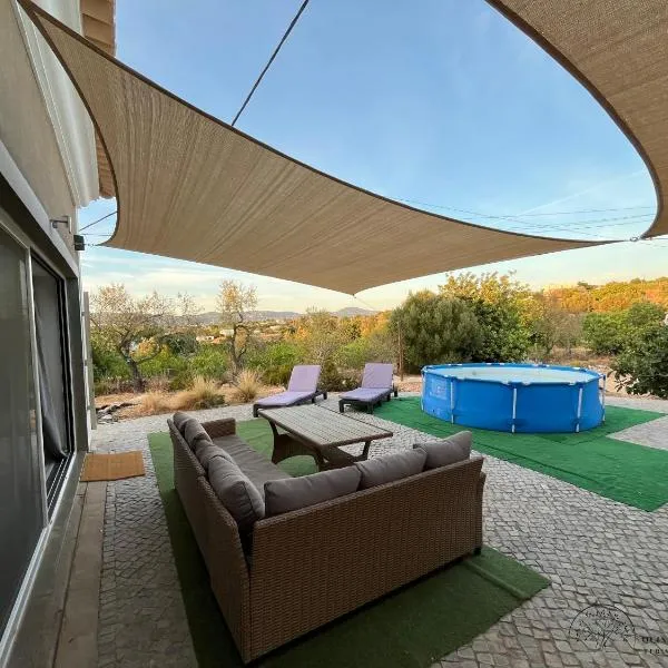 Quinta da Alfarrobeira Peaceful Countryside Stay, hotel in Faro