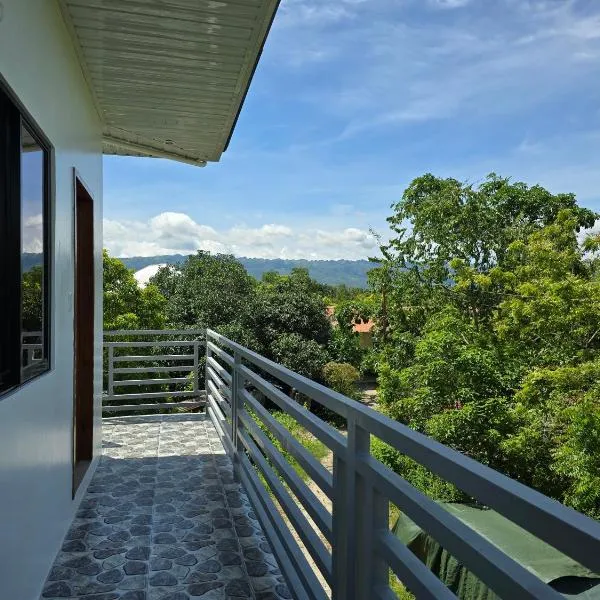 Mollucan Suite Moalboal, hotel v destinaci Moalboal