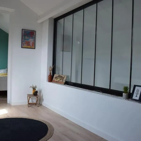 Maison avec jardin privatif à 1Km4 de la plage、メルリモンのホテル