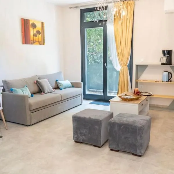 Chios Kampos Apartments, hotel u gradu 'Varvásion'