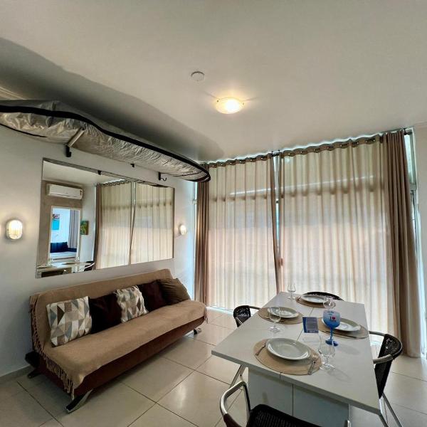 Excelente apartamento nr 317, 2Dormitórios, Pé na Areia Praia das Toninhas com Piscina Aquecida - Foto 2
