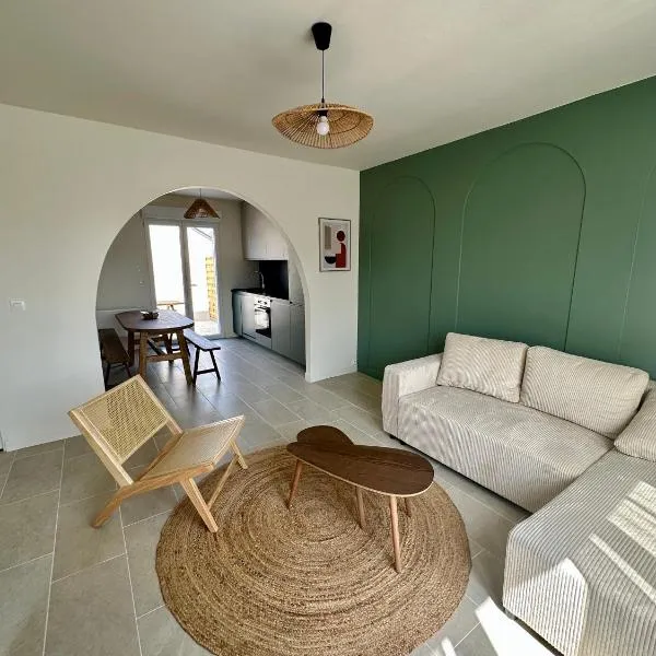 Charmante Maison avec Terrasse, hôtel à Angers