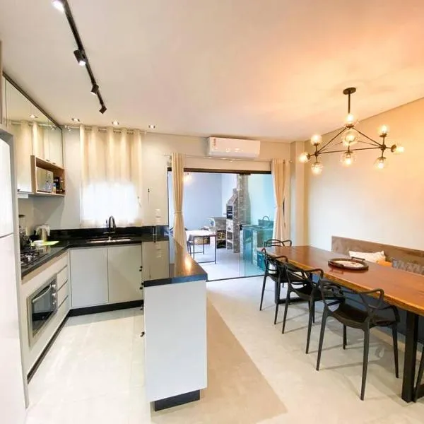 Casa com Vista Mar pertinho do Beto Carrero, hôtel à Penha