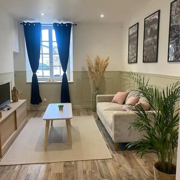 Gite 2 du grand Pavillon – hotel w mieście Rocroi