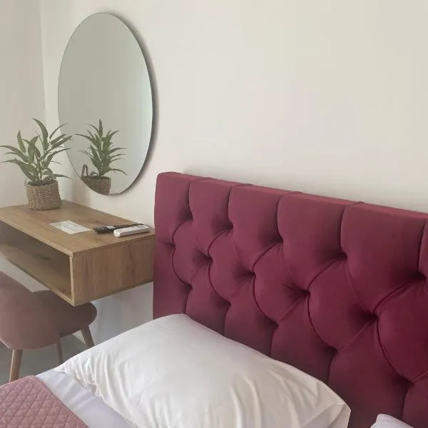 Margarita's apartment 4, hotel u gradu 'Néa Péramos'