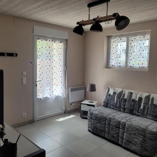 Millau : Charmant studio indépendant, hotel v destinácii Millau