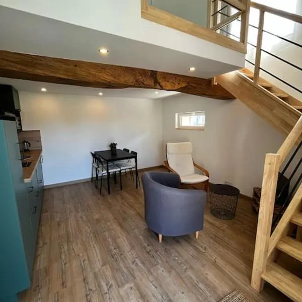 Esvres - Studio au calme, hotel in La Hardellière