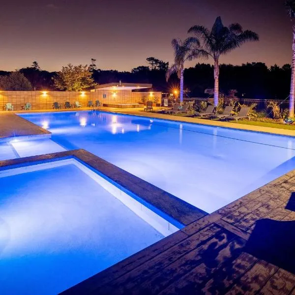Hot Water Beach TOP 10 Holiday Park, hotel v destinaci Hotwater Beach