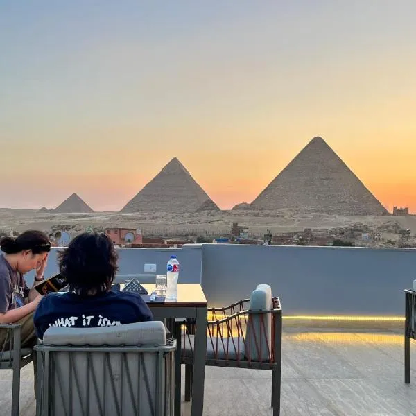 Pyramids Hotel, hotel Kairóban