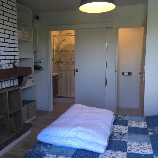 Chez Loulou chambre indépendante – hotel w mieście Léon