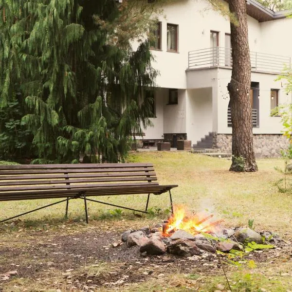 Chill&SPA Villa 30 min od Warszawy, Jacuzzi, Sauna, Sport, hotel in Konstancin-Jeziorna