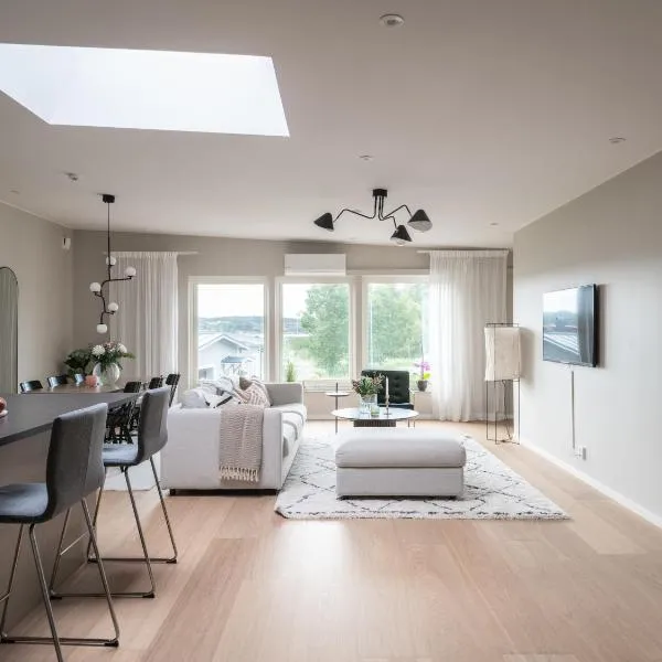 Luxury Modern Home near Gothenburg & 3 min t Beach, hotel v destinaci Billdal