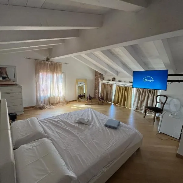 Le Vele Del Cigno, hotel in Peschiera del Garda