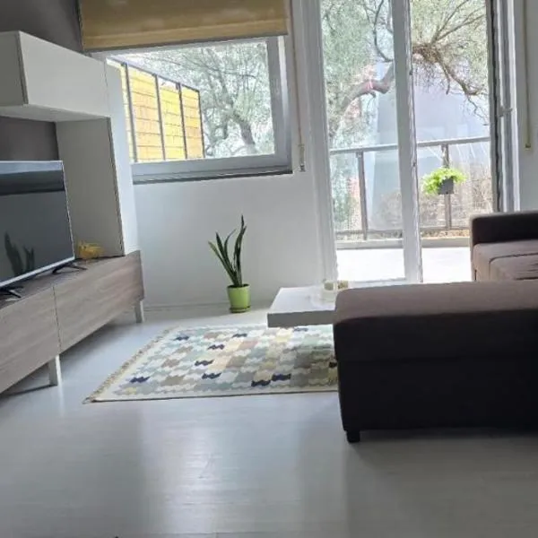 Green Hill Tirana Apartment, hôtel à Selitë e Vogël
