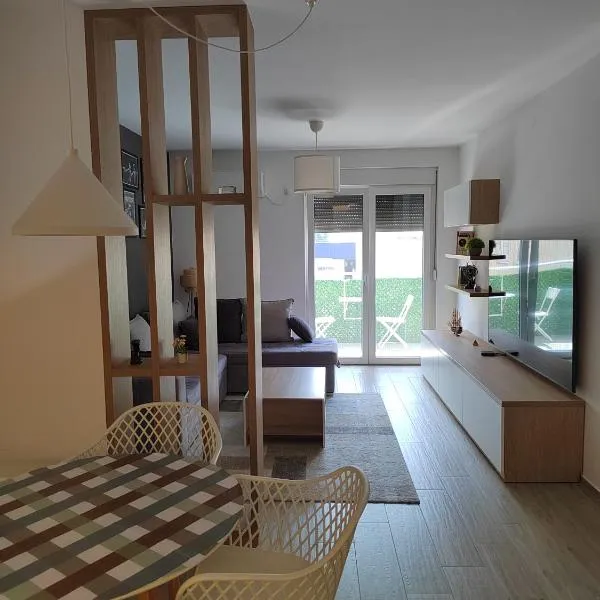 Lovely one bedroom apartment, hotel v mestu Ub