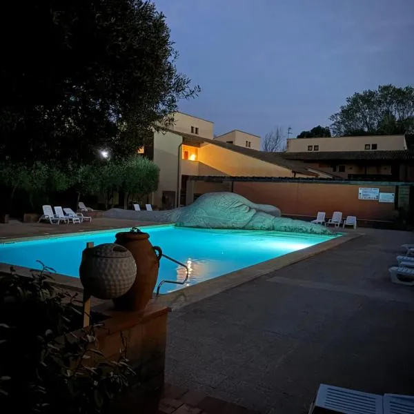 Studio mezzanine golf St cyprien, hotel en Saint-Cyprien
