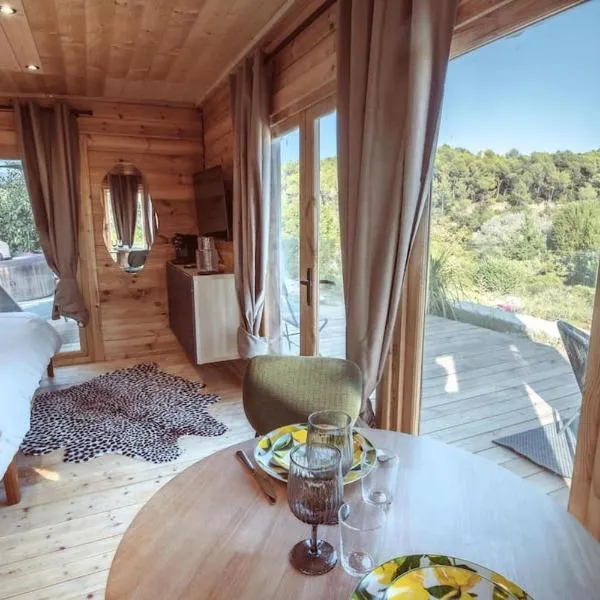 Studio JANE，位于卡代纳的酒店