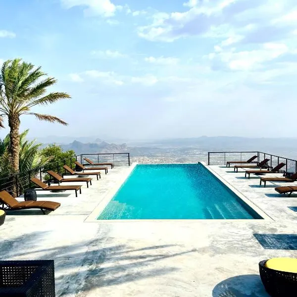 The View, hotel v destinaci Al Hamra