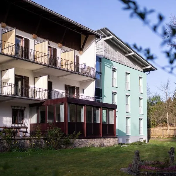 Haus der Achtsamkeit, hotel v destinácii Grünau im Almtal