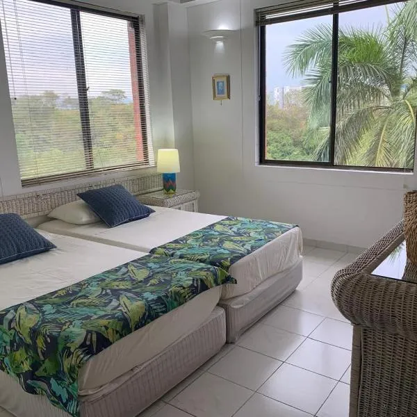 Girardot Resort Ap 6-402 Exclusiva vista panorámica-wi-fi, отель в городе Хирардот