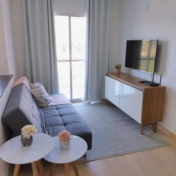 Apartamento em condomínio Nogueira Petrópolis Rj #1, hotel in Bom Sucesso