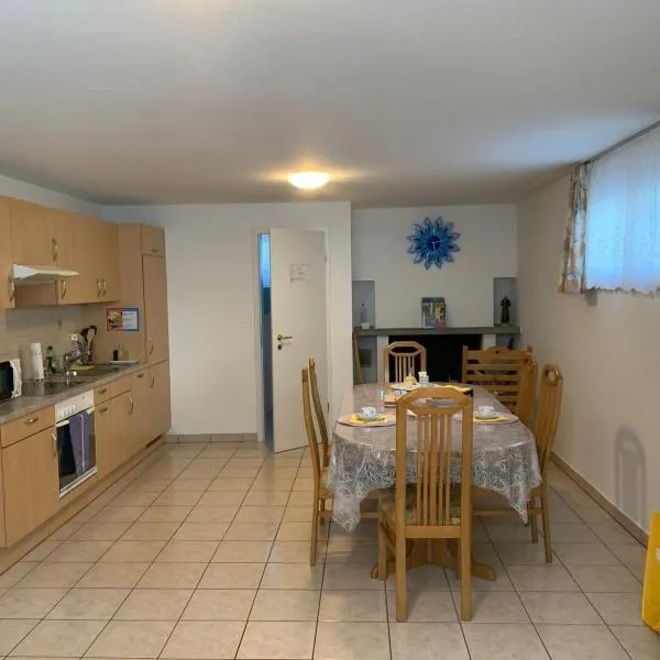 Studio Chris, hotel u gradu Cadenazzo