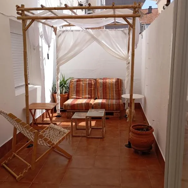 Appartement avec terrasse, ξενοδοχείο σε Santona