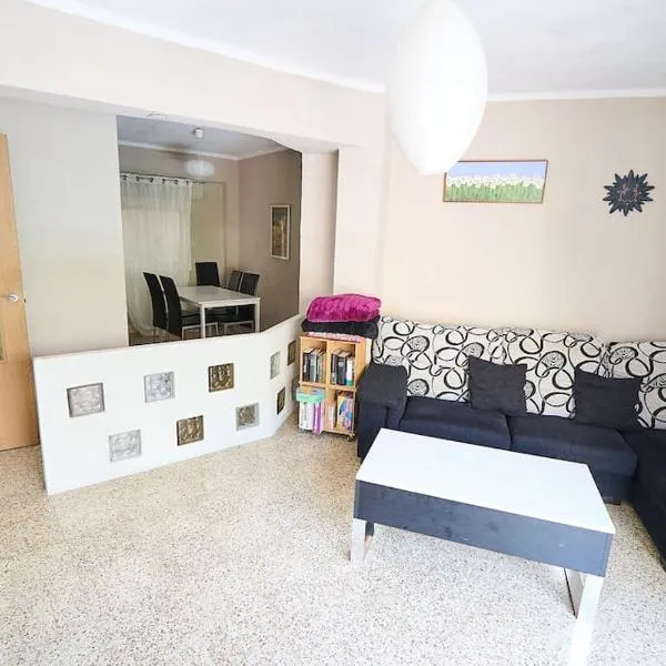 Piso céntrico, muy bien ubicado, hotel v destinaci Buñol