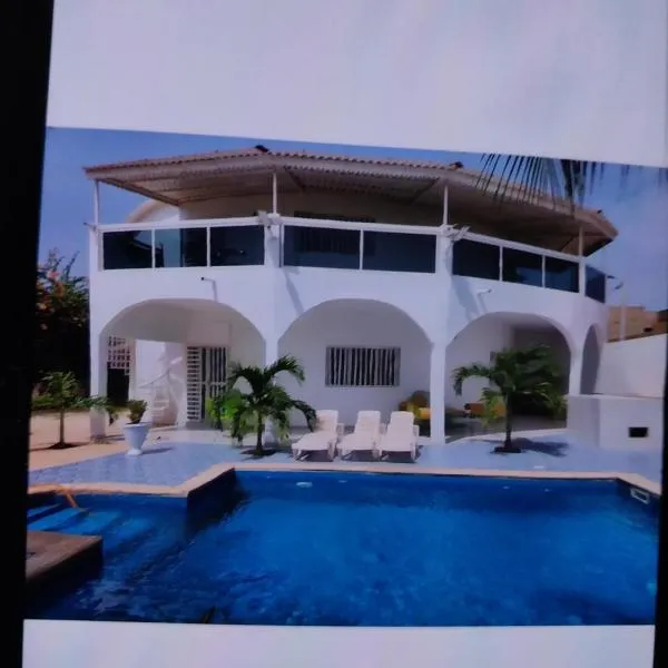 keur fatou, hotel in Ngaparou