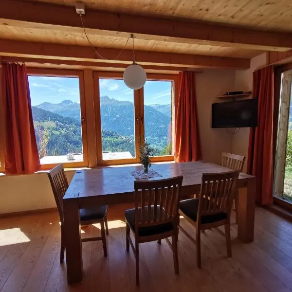 Chalet Mélèze in sonniger Lage mit schönem Ausblick , für 6 Personen, hotel v destinaci Mase