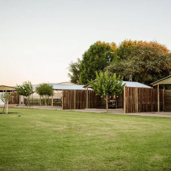 Die Skuur Campsite & Chalets, hotel v destinaci Mariental