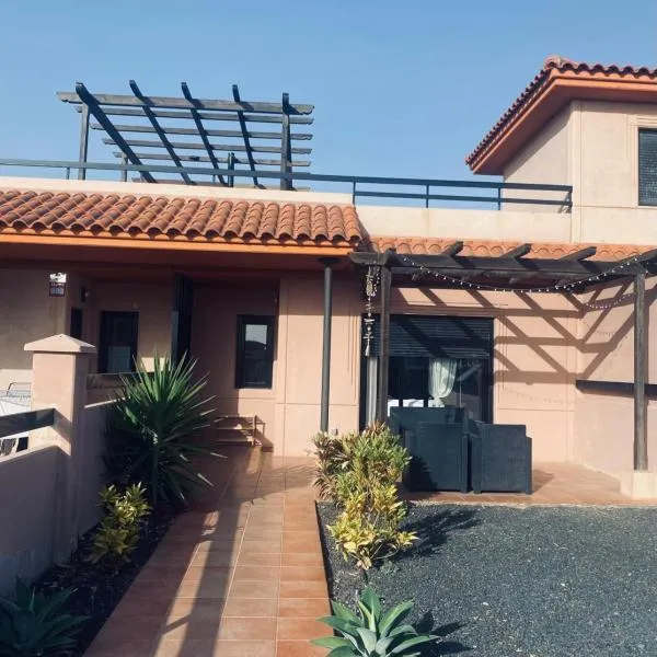 La Casinha, hotel in Lajares