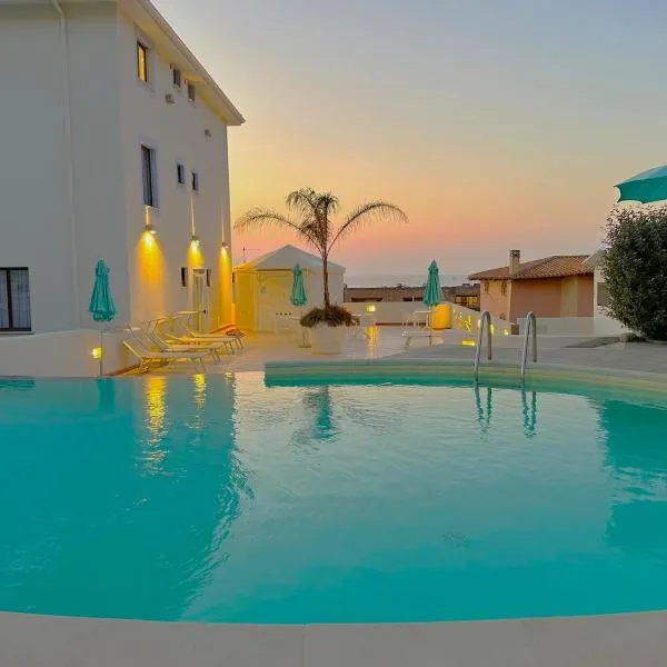 Best Western Hotel Blumarea, hotel Castelsardóban